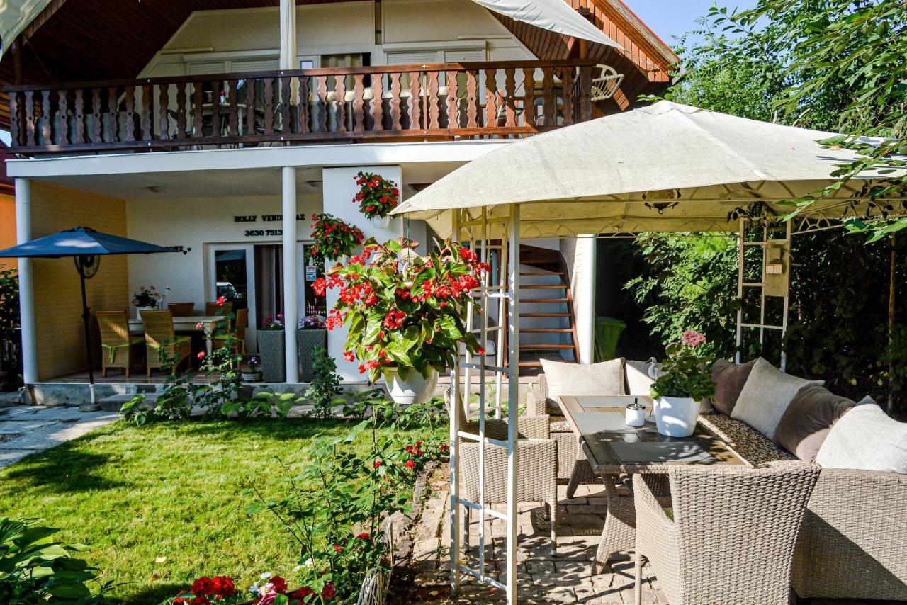 Holly Vendégház Hajduszoboszlo Exterior foto